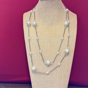 Chic Silver Tone Pearl Necklace with Beautiful AB Crystals